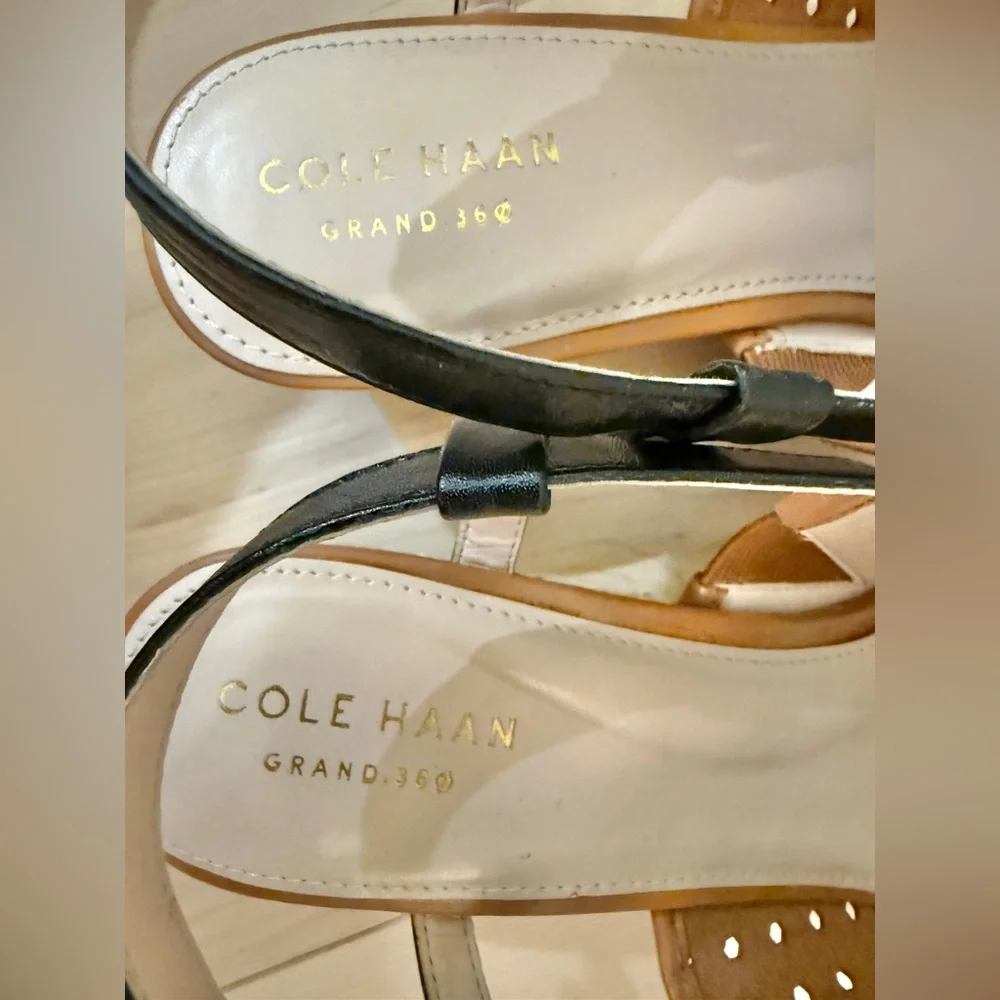 Cole Haan Annabelle Grand 360 Tan, Black & White Wedge Sandals Shoe; Size 7 1/2B - Picture 4 of 13